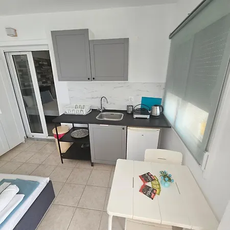 Sunset_apartments Only 15 Meters From The Sea Lägenhetshotell 3*